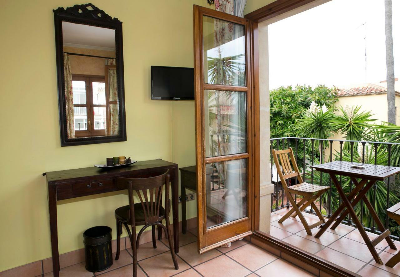 Hotel Restaurante La Masieta Creixell Eksteriør billede